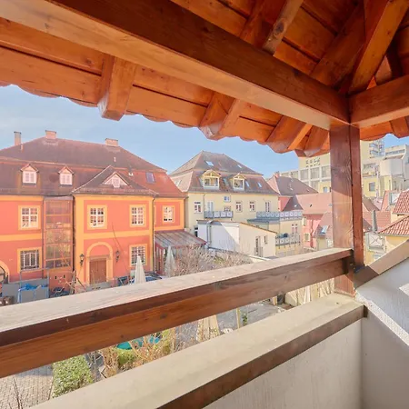 Backhome - Business&Family - Fantastische Schlosslage, Parkplatz, Balkon, Smarttv, Waschmaschine, Netflix, 70Qm, 24H Checkin - Apartment 5 Ludwigsburg Exterior photo