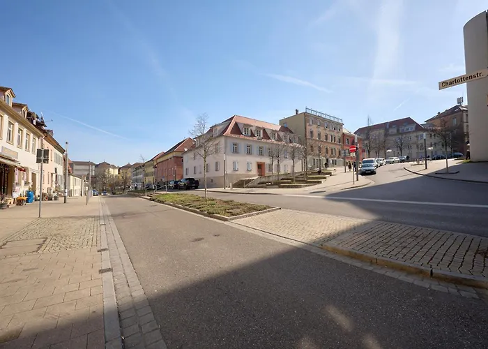Backhome - Business&Family - Fantastische Schlosslage, Parkplatz, Balkon, Smarttv, Waschmaschine, Netflix, 70Qm, 24H Checkin - Apartment 5