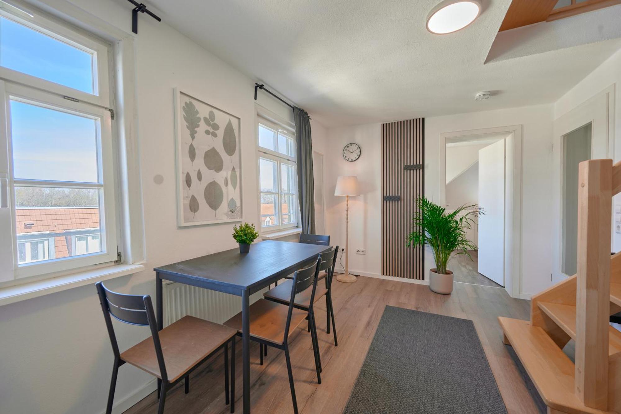 Backhome - Business&family - Fantastische Schlosslage, Parkplatz, Balkon, Smarttv, Waschmaschine, Netflix, 70qm, 24h Checkin - 5 Apartment *