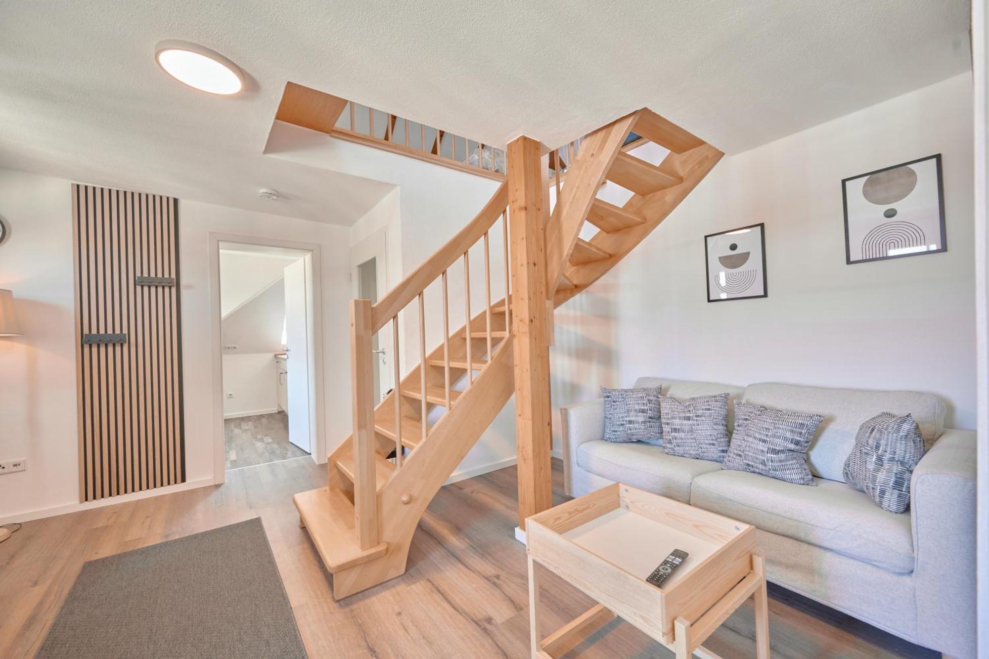 Backhome - Business&family - Fantastische Schlosslage, Parkplatz, Balkon, Smarttv, Waschmaschine, Netflix, 70qm, 24h Checkin - 5 Apartment *